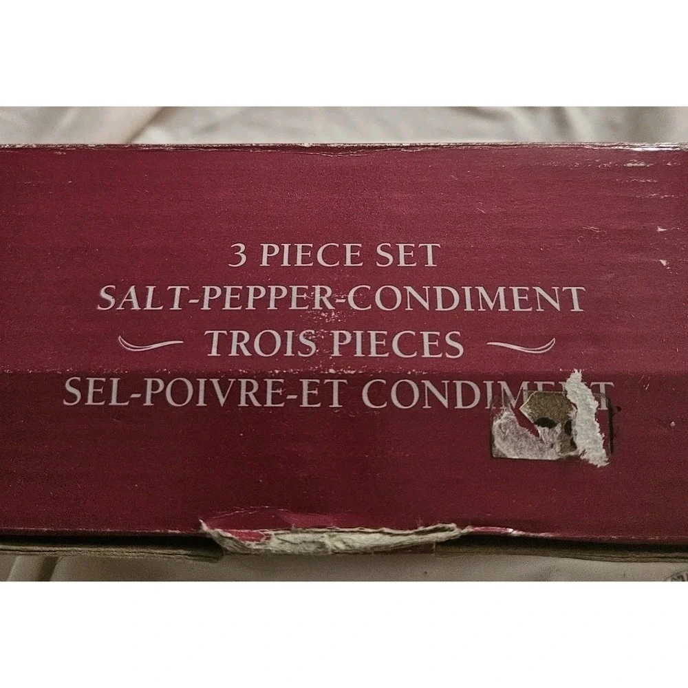 Vintage‎ Alexis Fine Stoneware 3 Pc Salt And Pepper Set NIB